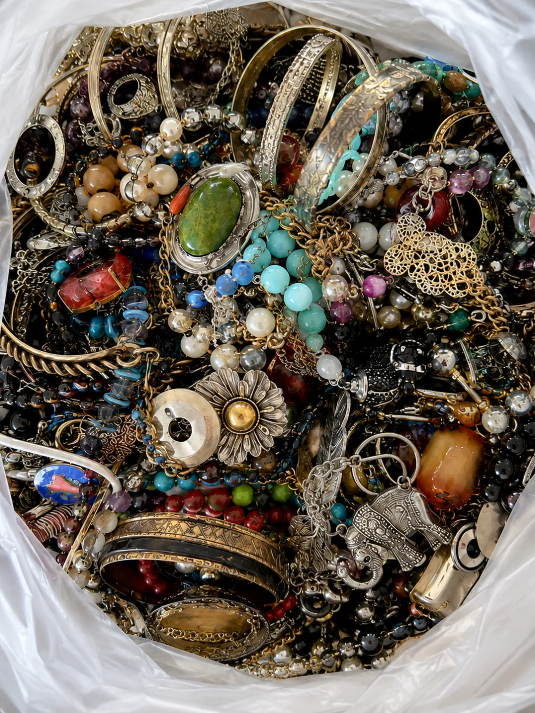 Bulk jewellery lot